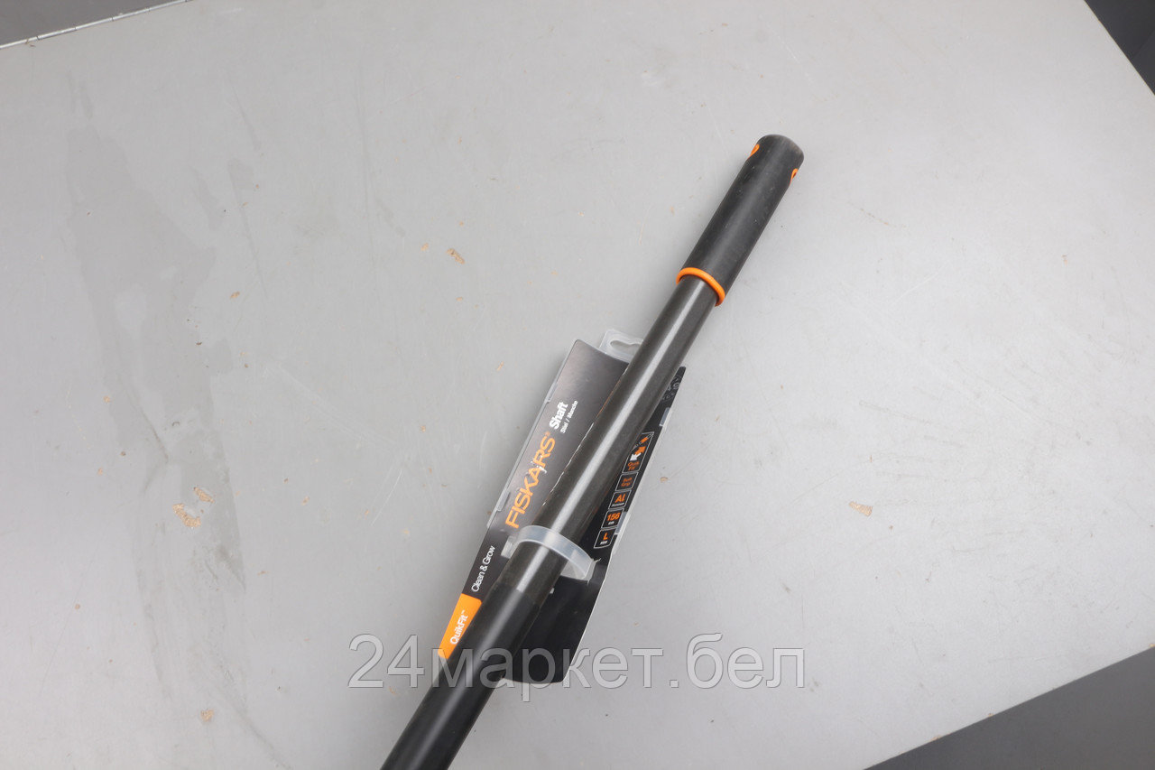 Черенок алюминиевый графитовый 156см QuikFit FISKARS уцененный (1277833086)