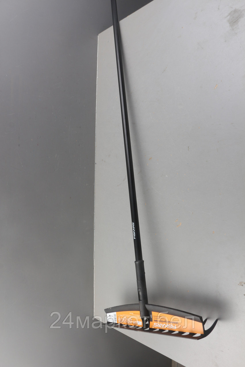 Грабли универсальные Solid FISKARS уцененный (0088080582)