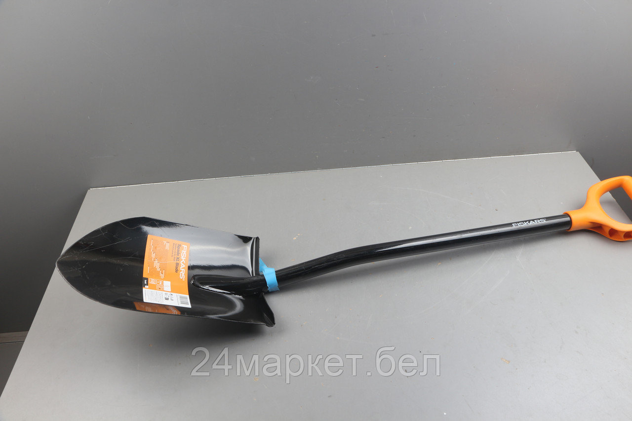 Лопата штыковая с удлиненным лезвием  XL Blade FISKARS уцененный (0000103440)