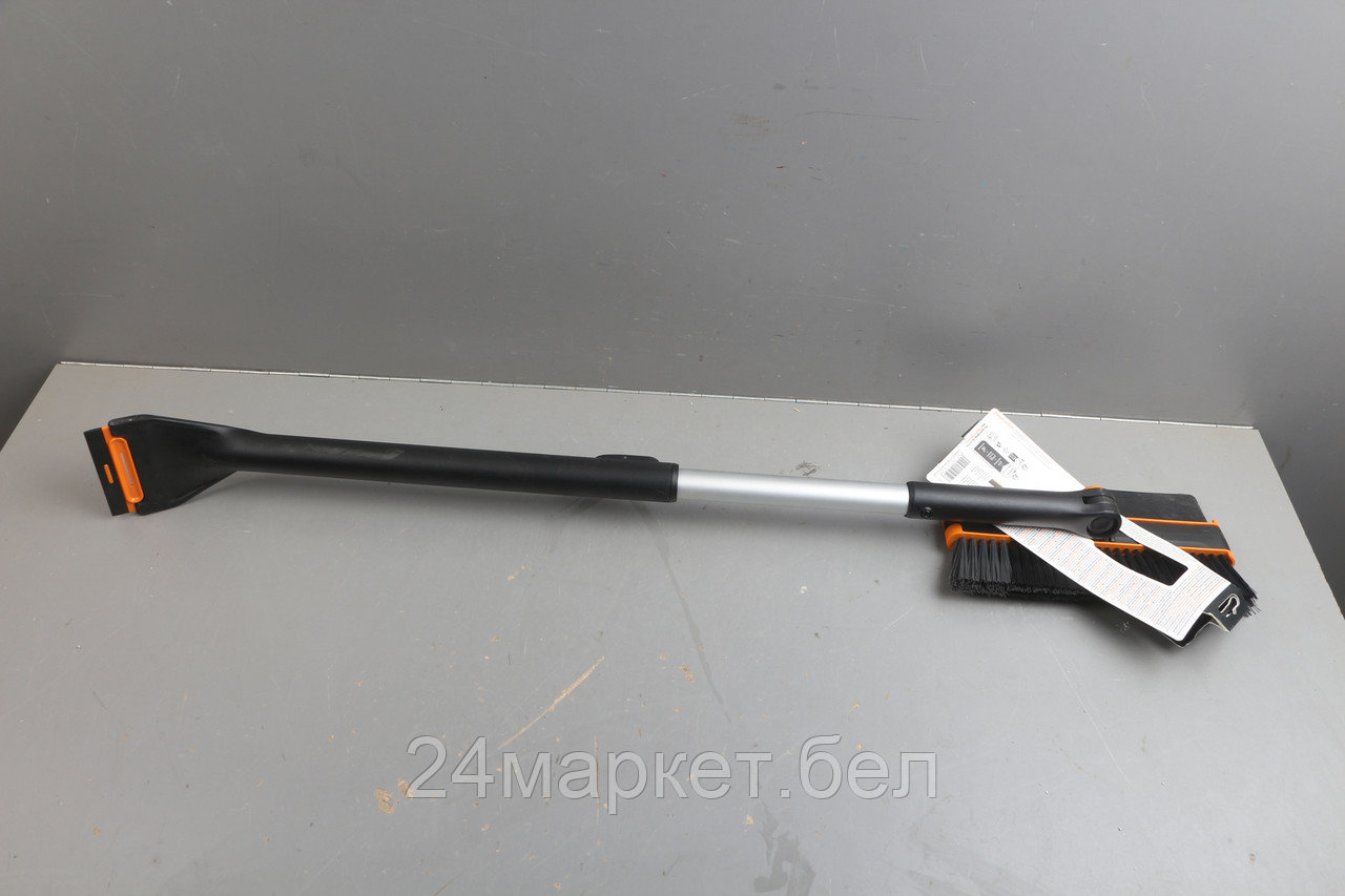 Щетка для снега 96-121см телескоп. со скребком X-series FISKARS уцененный (0004733696)