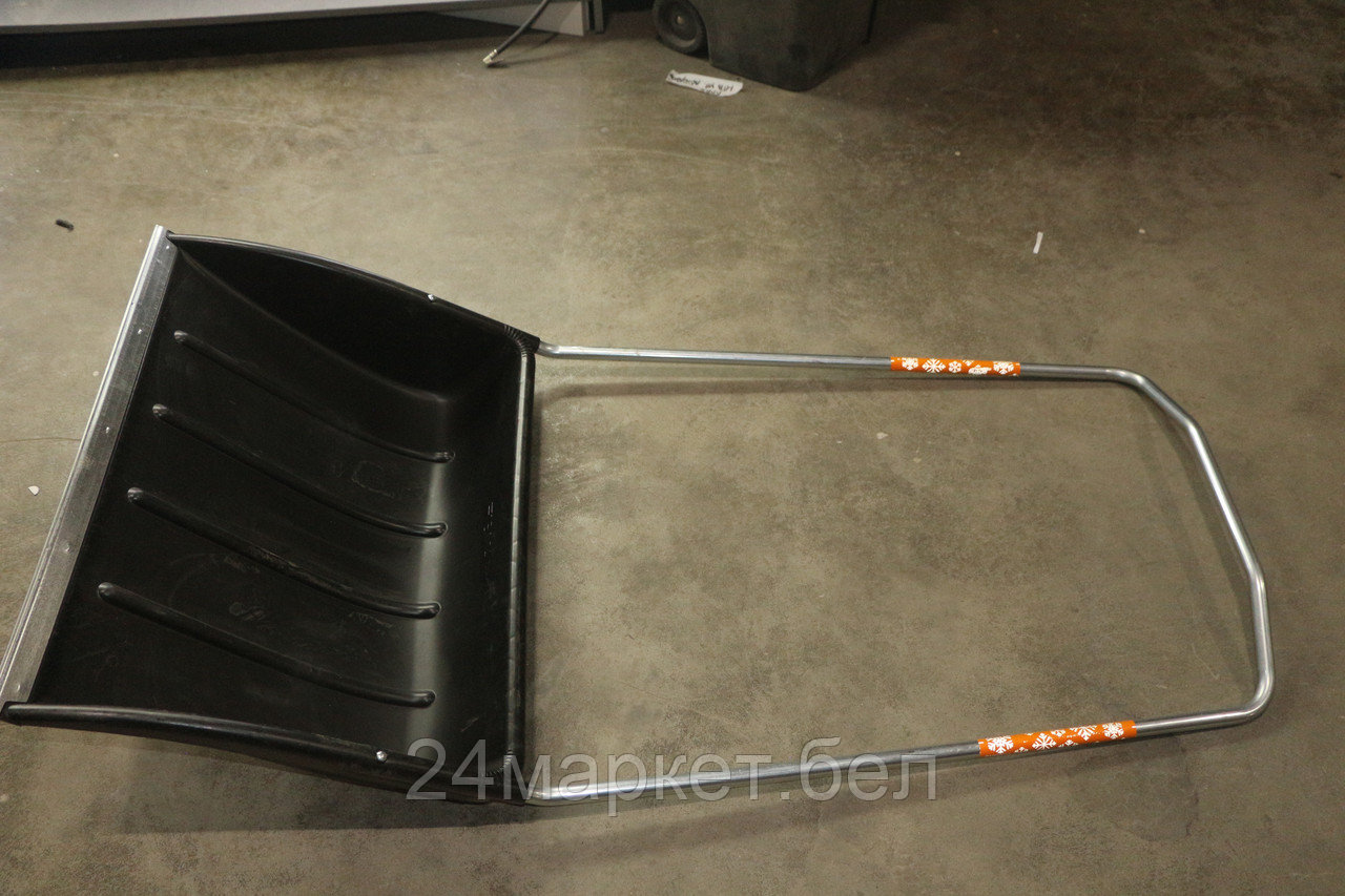 Скрепер-волокуша (движок) для снега FISKARS уцененный (1544489100)