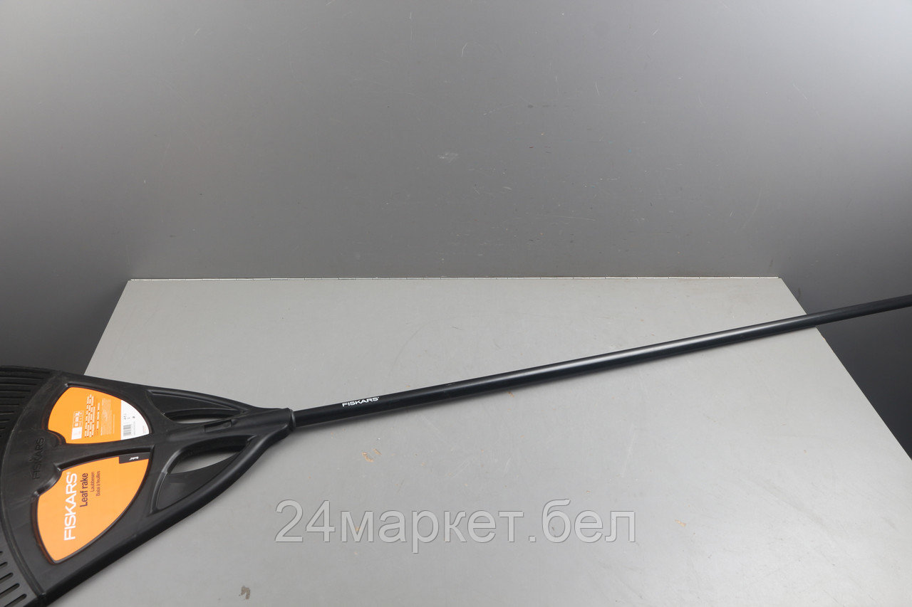 Грабли Solid для листьев XL FISKARS уцененный (0415437330)